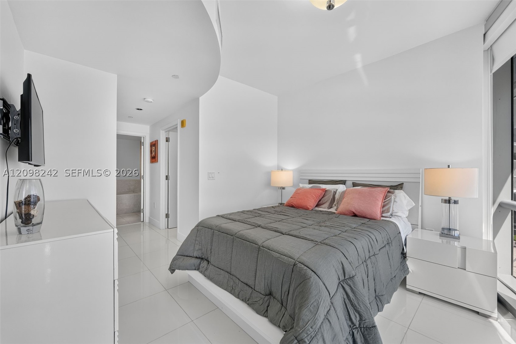 17121 Collins Ave #803, Sunny Isles Beach FL 33160