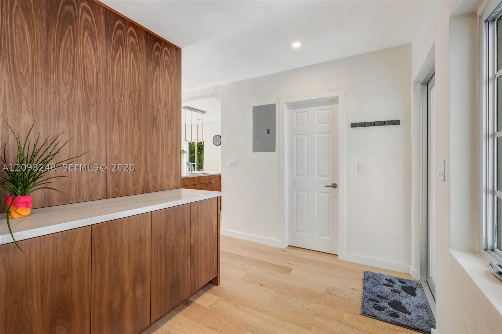 830 NE 72nd St, Miami FL 33138