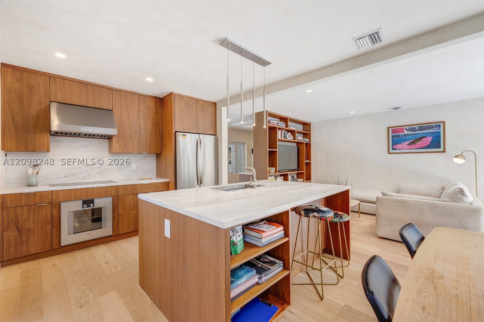 830 NE 72nd St, Miami FL 33138