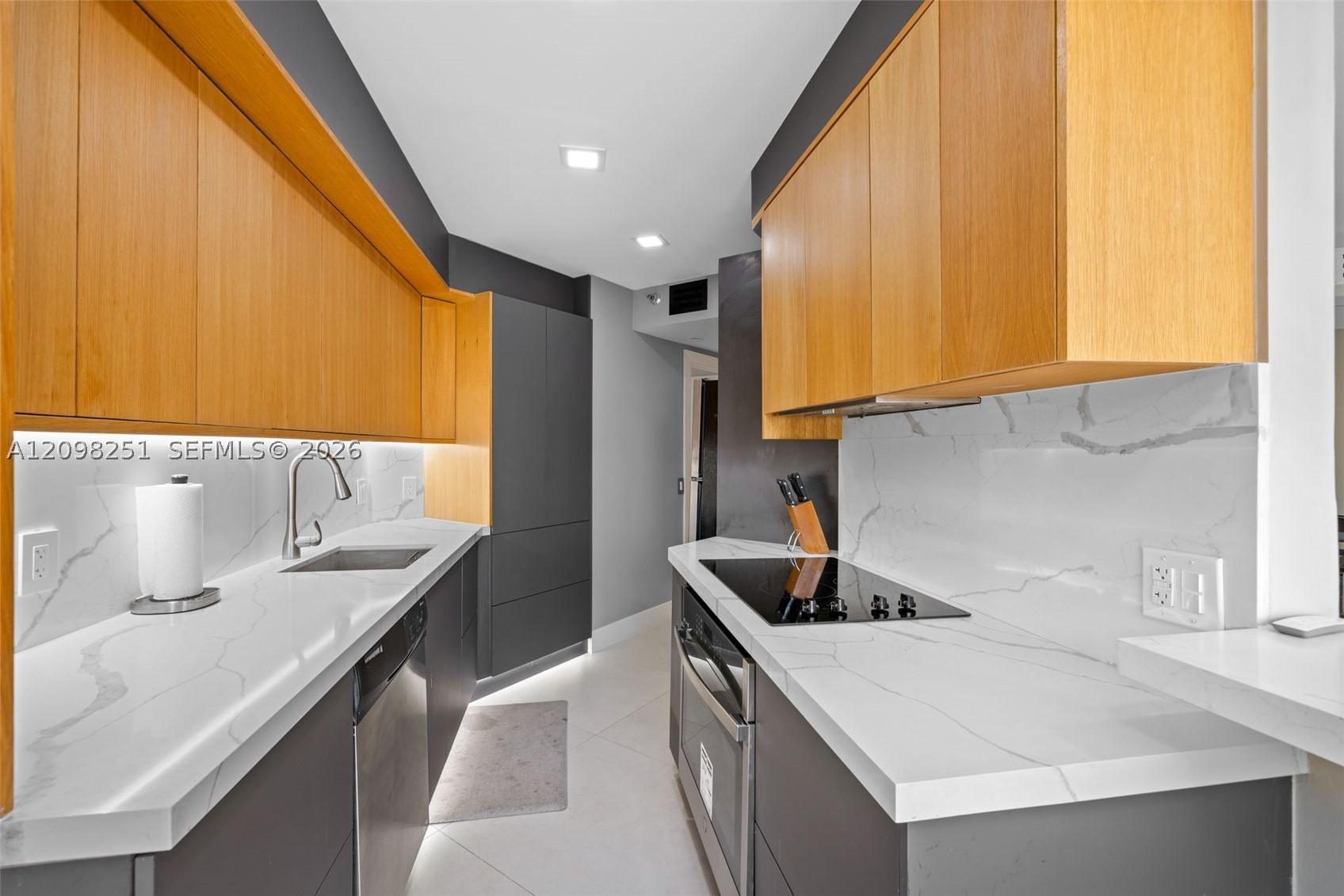 3610 Yacht Club Dr #410, Aventura FL 33180