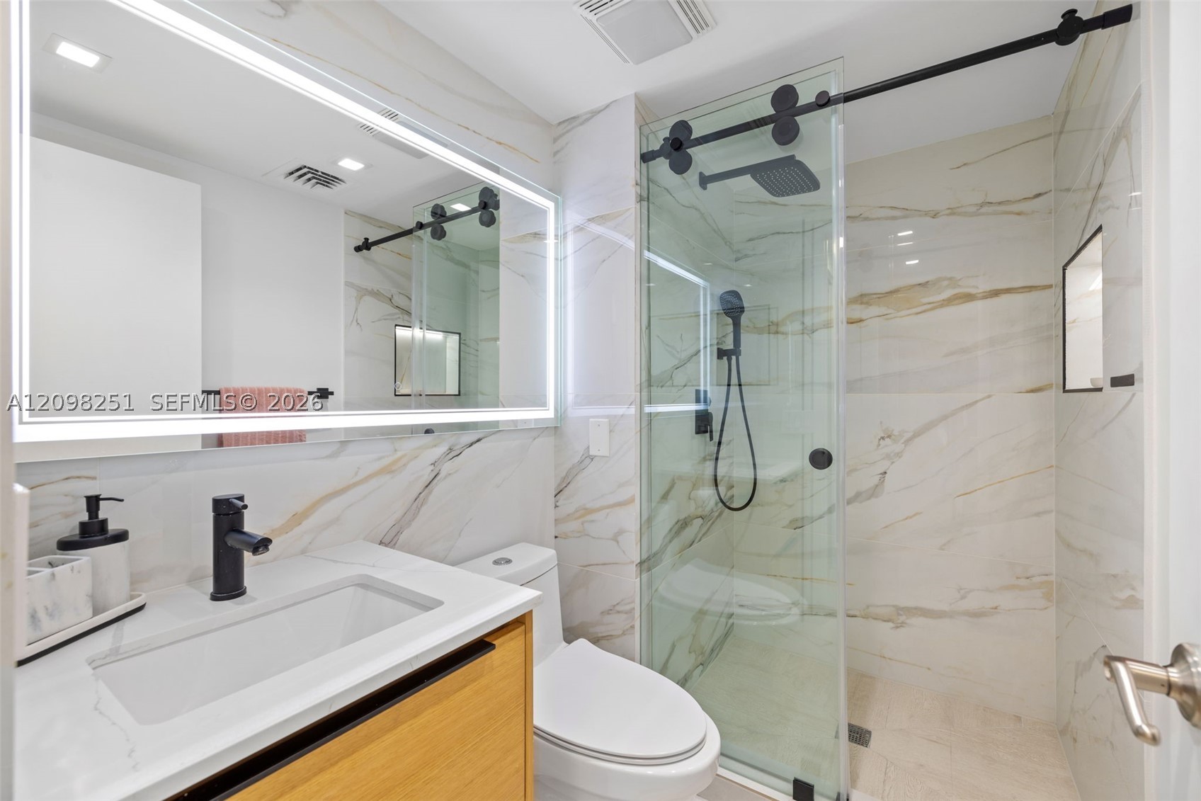 3610 Yacht Club Dr #410, Aventura FL 33180