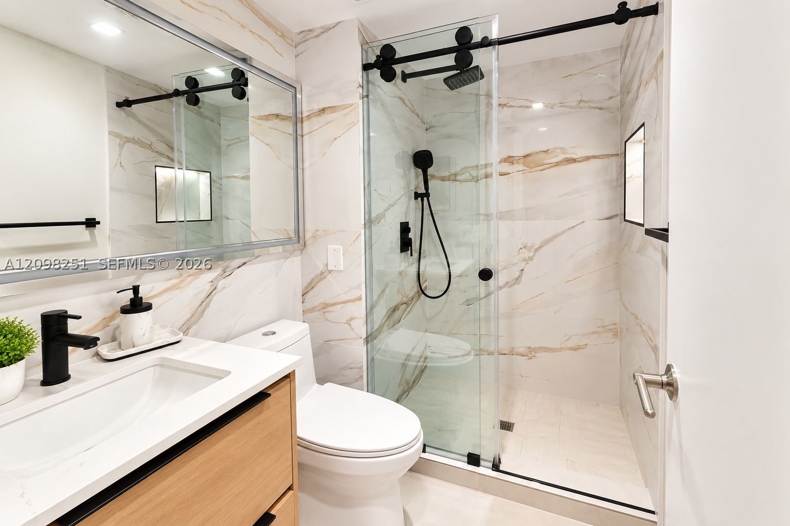 3610 Yacht Club Dr #410, Aventura FL 33180