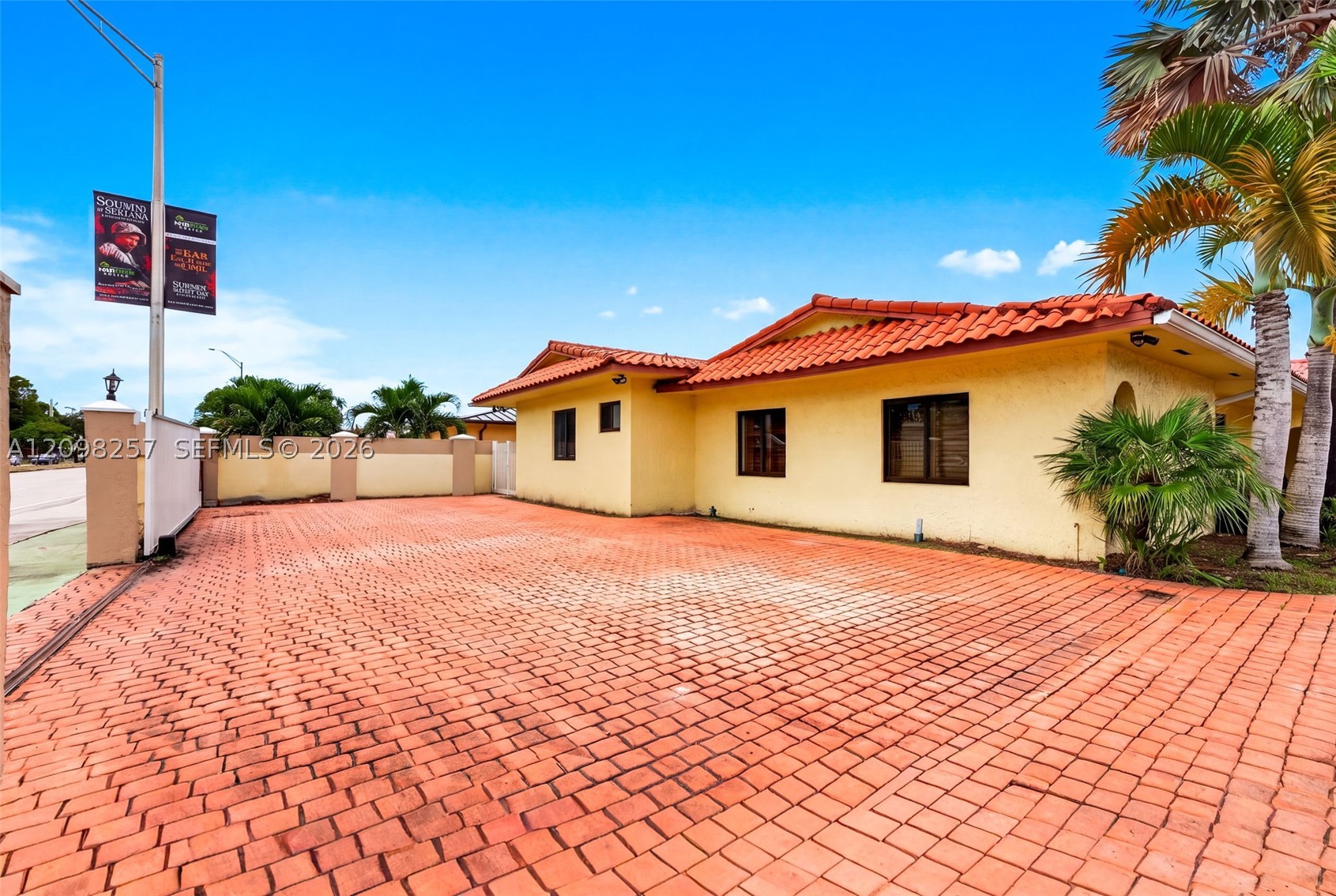5550 SW 87th Ave, Miami FL 33165