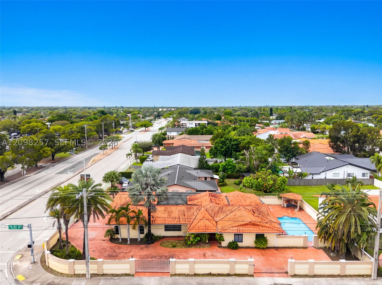 5550 SW 87th Ave, Miami FL 33165