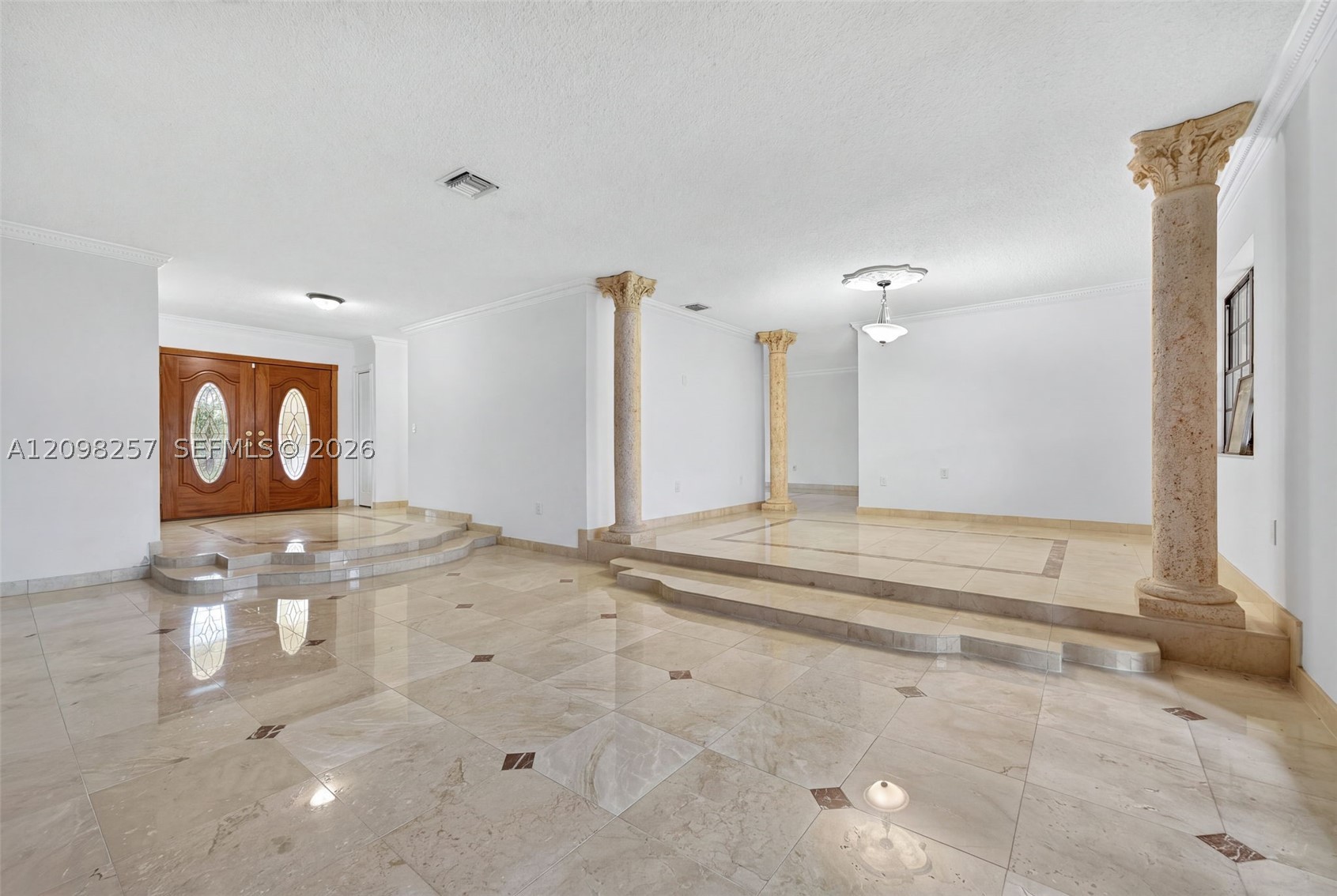 5550 SW 87th Ave, Miami FL 33165