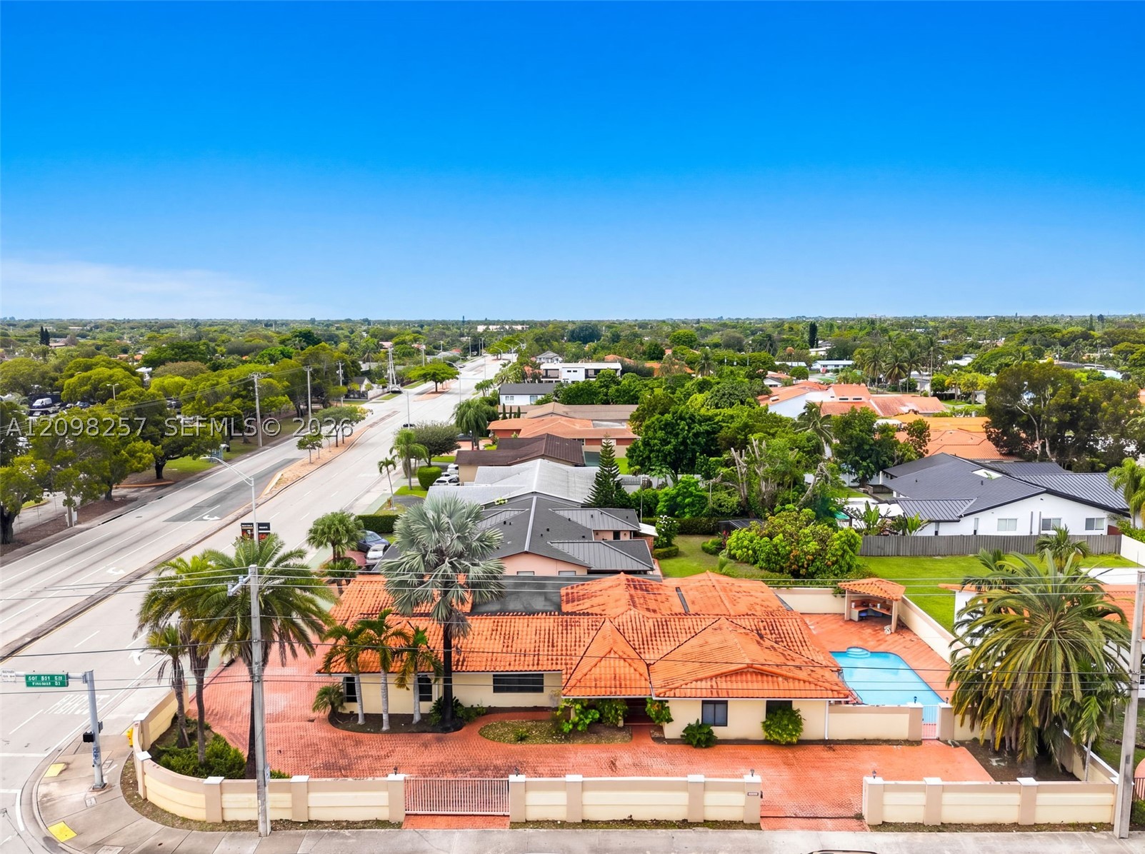 5550 SW 87th Ave, Miami FL 33165