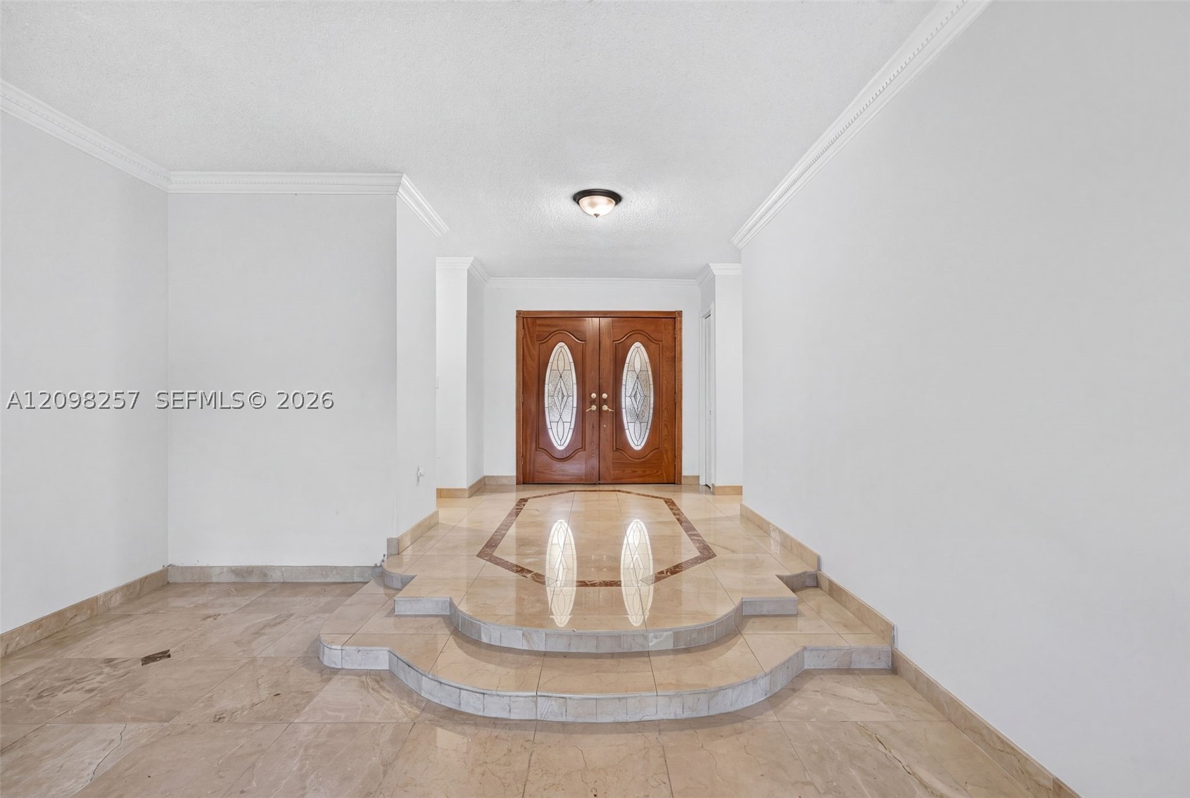 5550 SW 87th Ave, Miami FL 33165