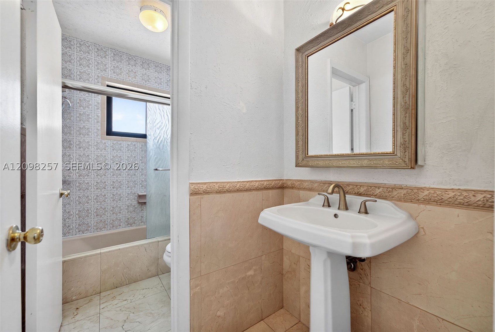 5550 SW 87th Ave, Miami FL 33165