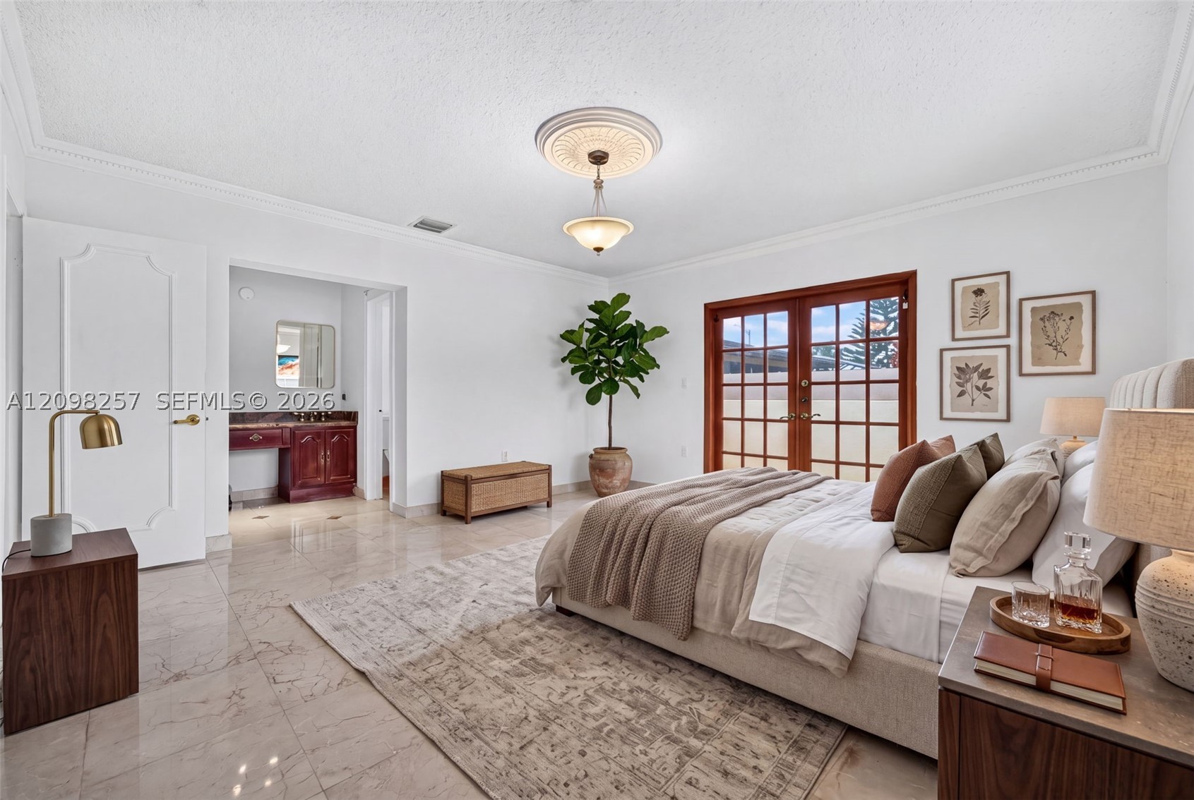 5550 SW 87th Ave, Miami FL 33165