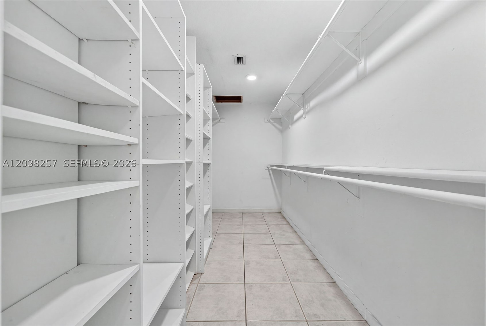 5550 SW 87th Ave, Miami FL 33165