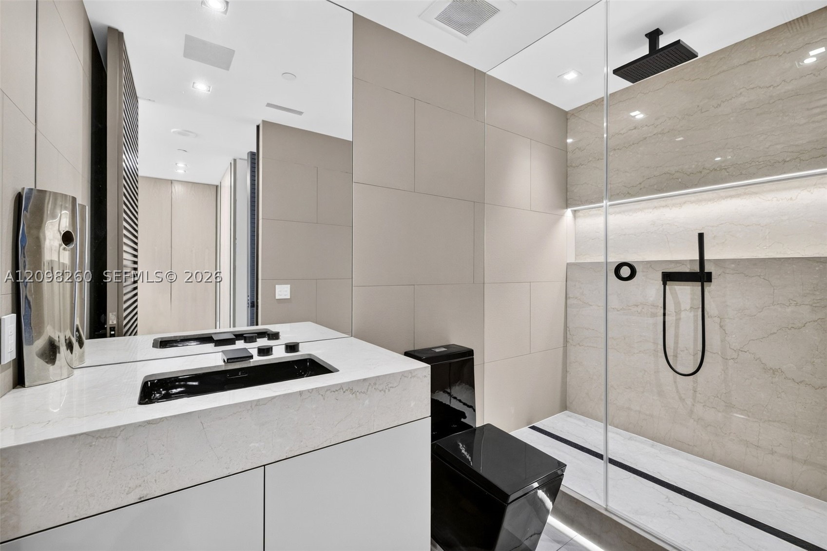 20165 NE 39th Pl #1103/1104, Aventura FL 33180