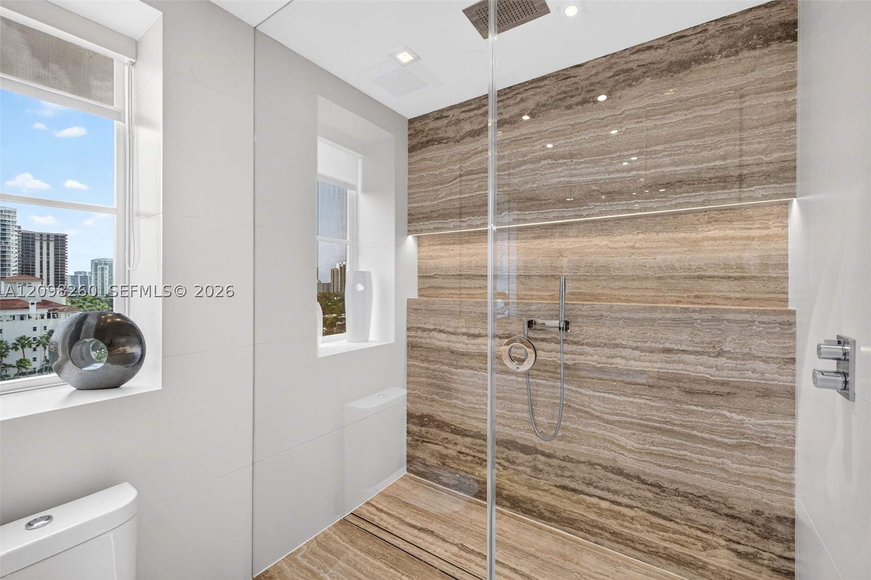 20165 NE 39th Pl #1103/1104, Aventura FL 33180