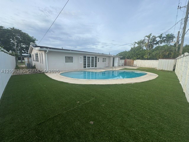 9265 SW 44th St, Miami FL 33165
