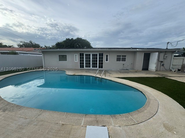 9265 SW 44th St, Miami FL 33165
