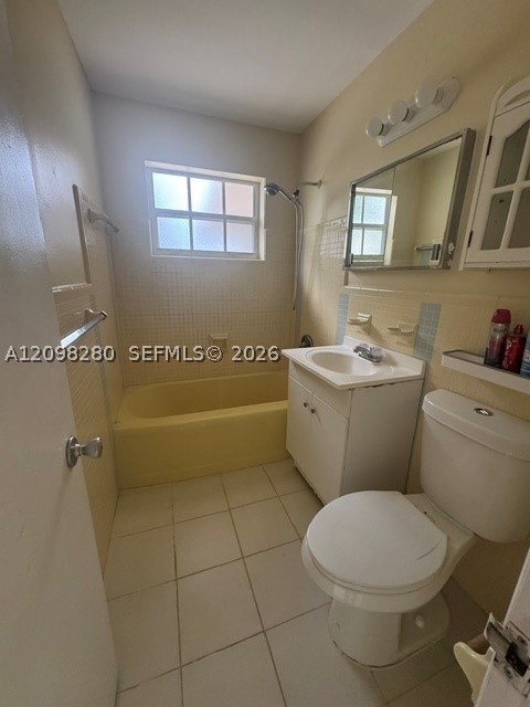 9265 SW 44th St, Miami FL 33165