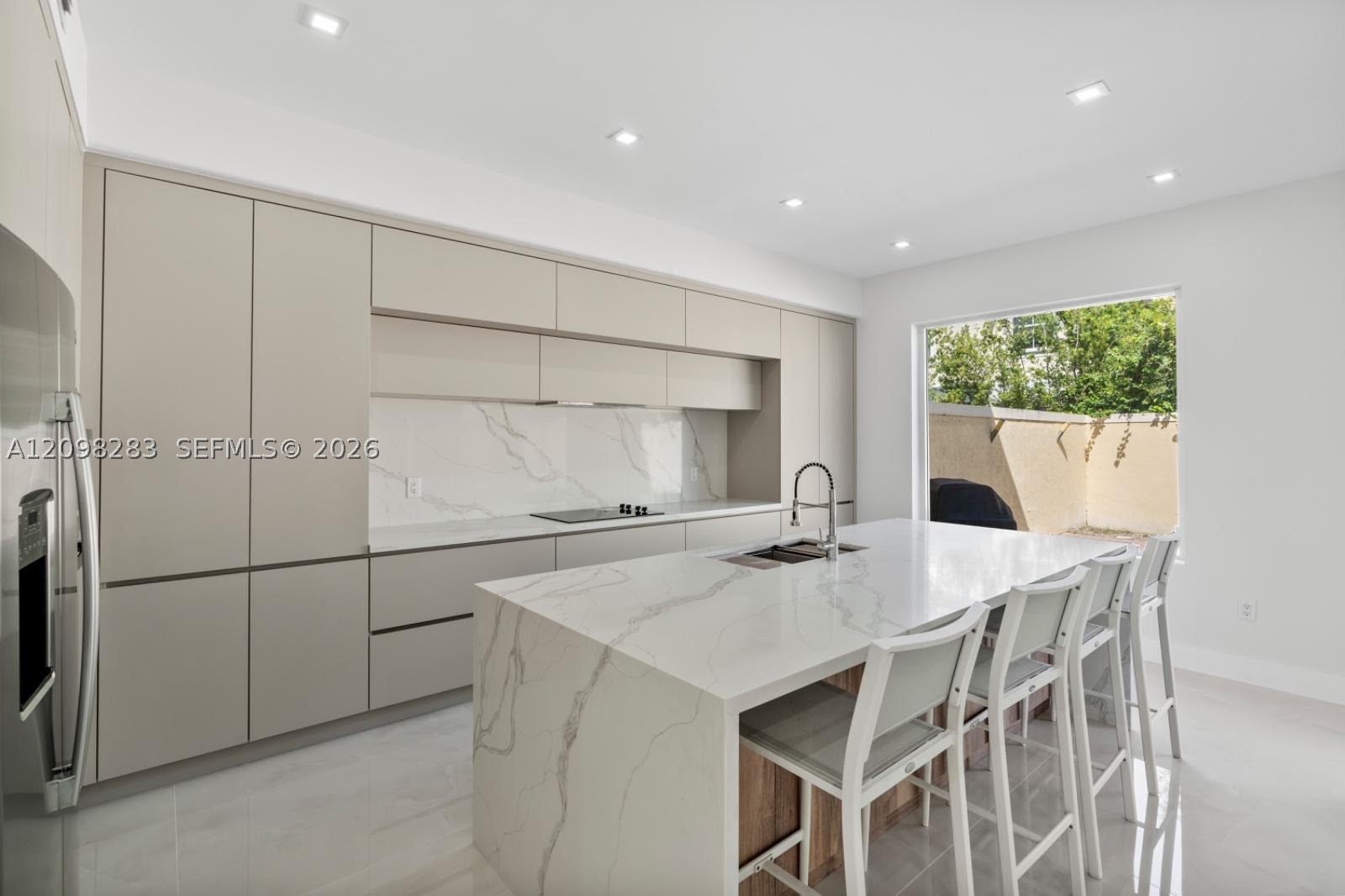 21227 NE 31st Pl, Aventura FL 33180