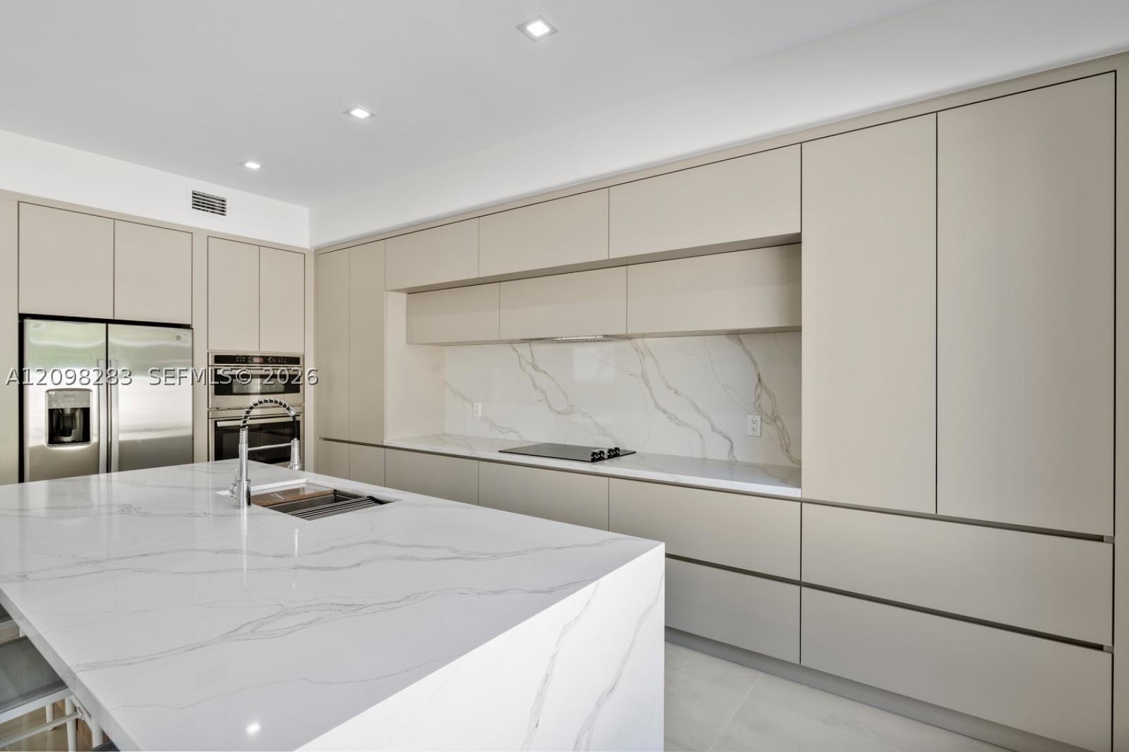 21227 NE 31st Pl, Aventura FL 33180