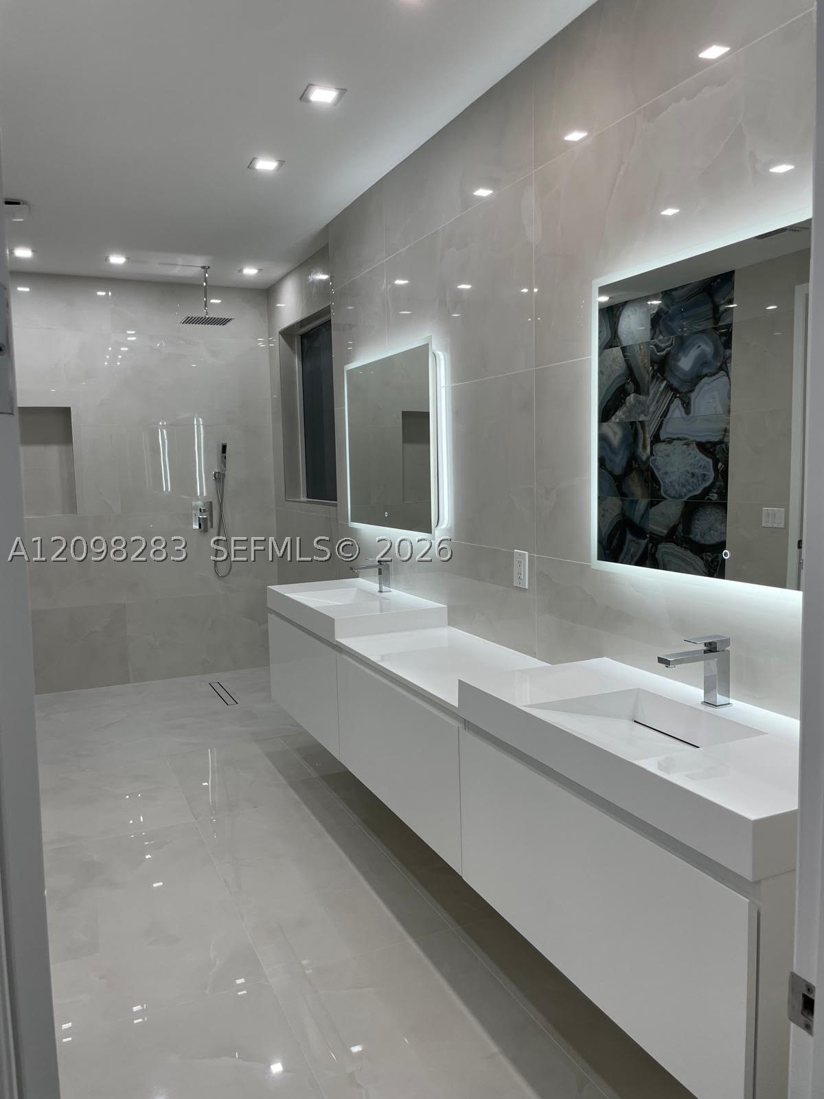 21227 NE 31st Pl, Aventura FL 33180