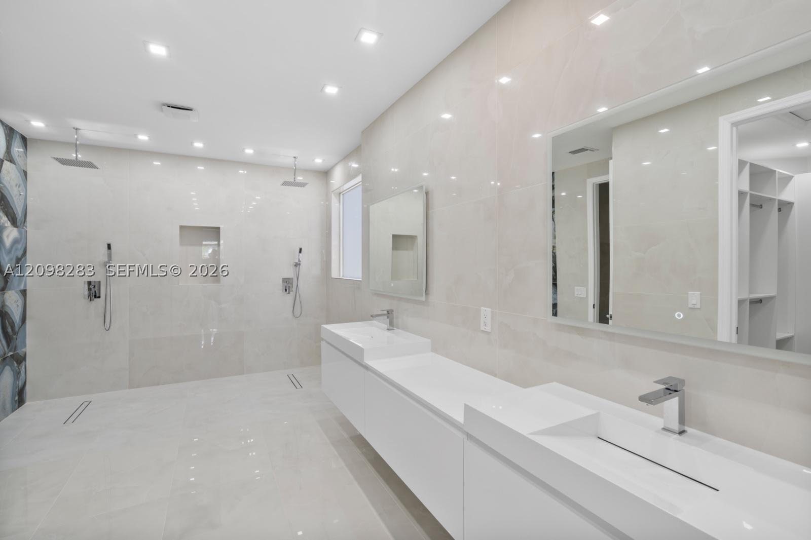 21227 NE 31st Pl, Aventura FL 33180