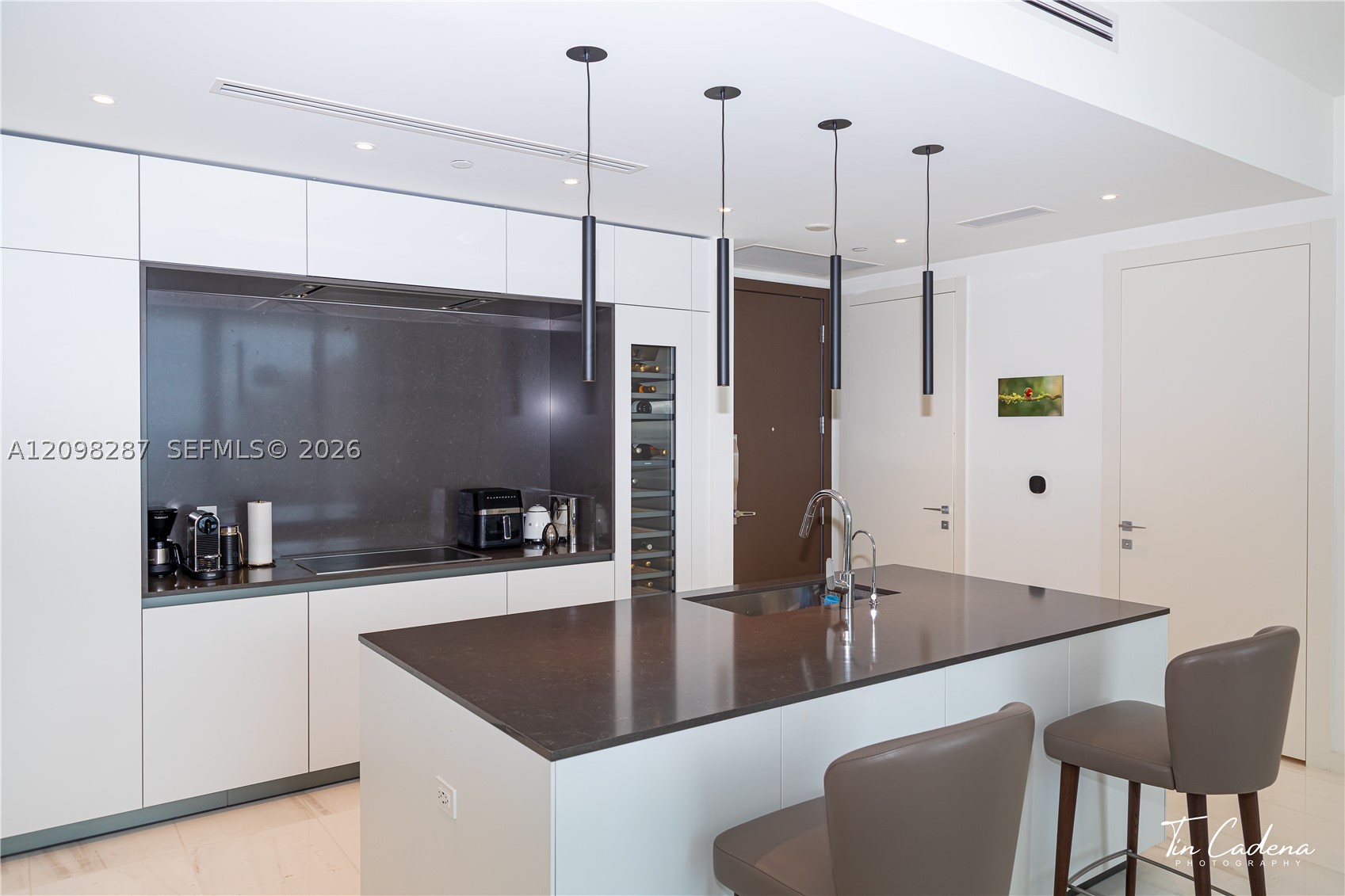 300 Biscayne Boulevard Way #2606W, Miami FL 33131