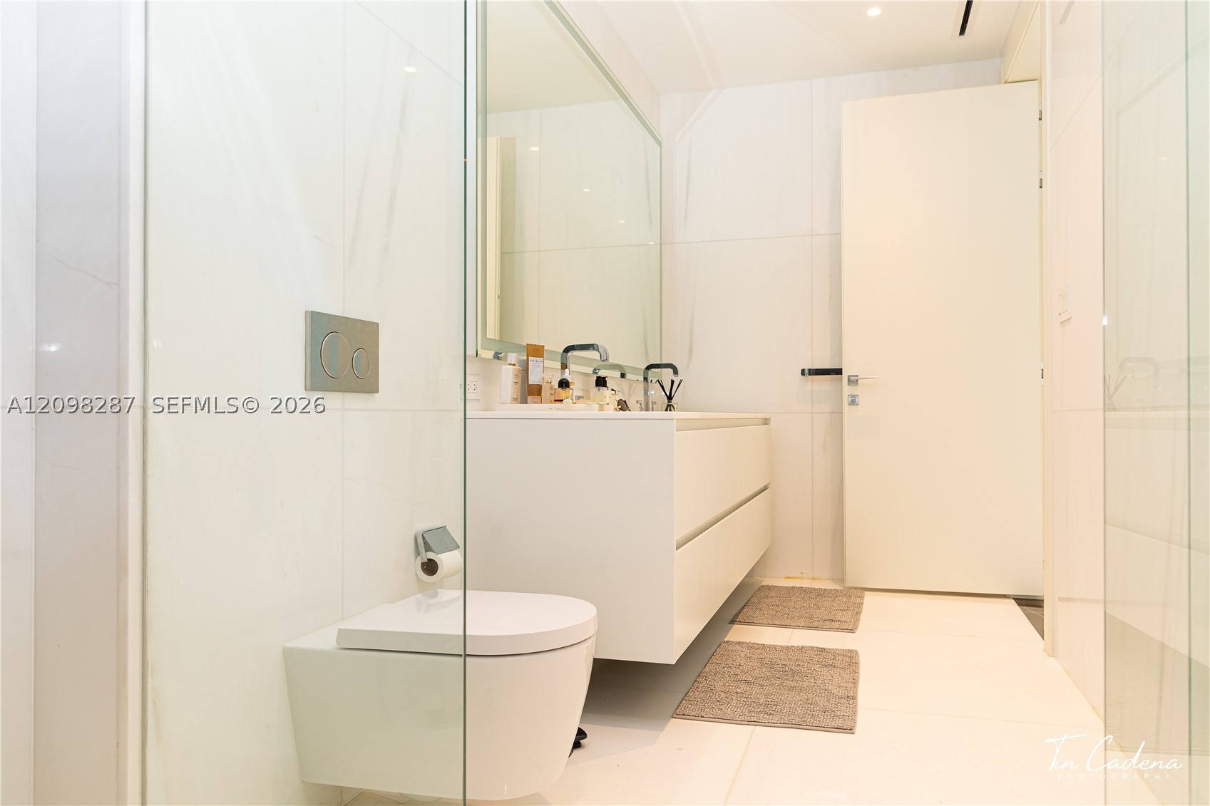 300 Biscayne Boulevard Way #2606W, Miami FL 33131