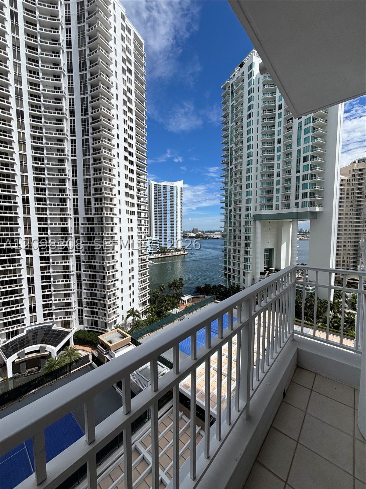 801 Brickell Key Blvd #1608, Miami FL 33131