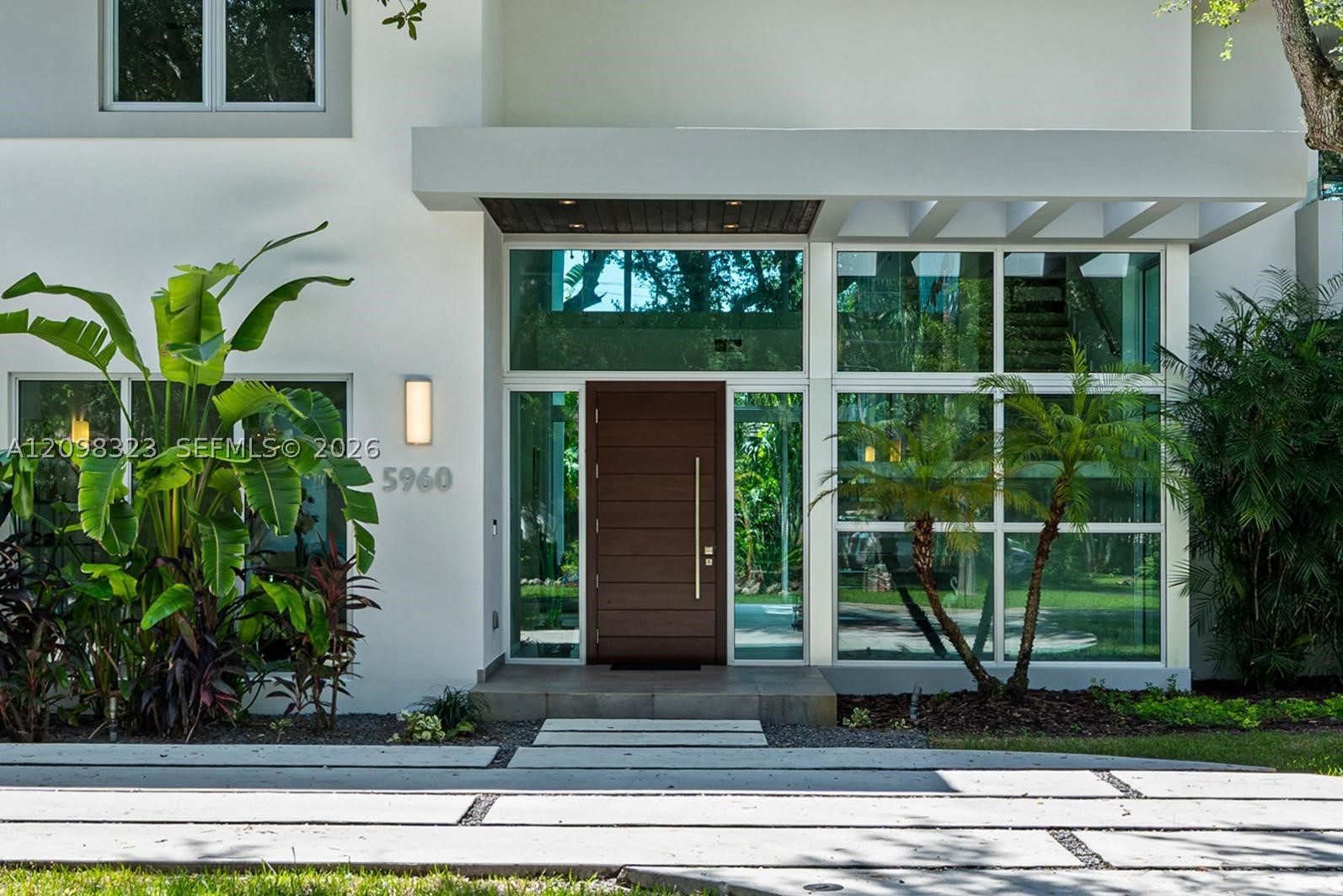 5960 SW 79th St, South Miami FL 33143