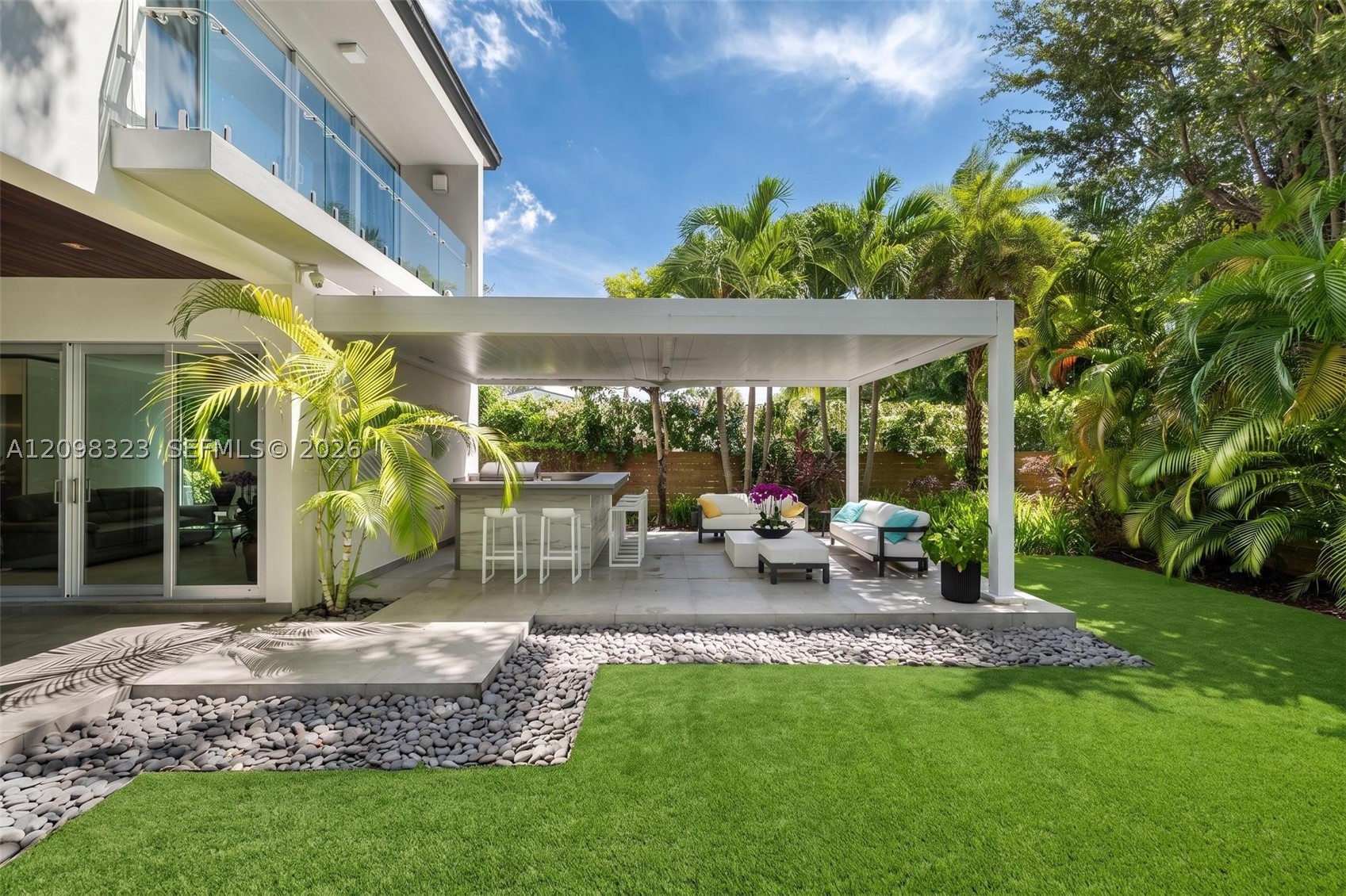 5960 SW 79th St, South Miami FL 33143