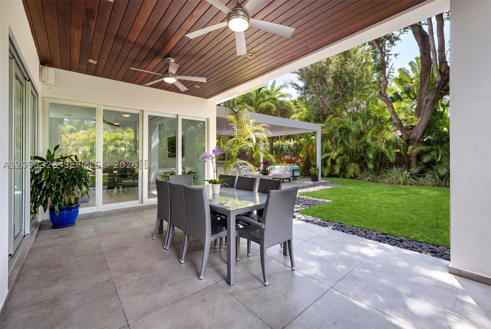 5960 SW 79th St, South Miami FL 33143