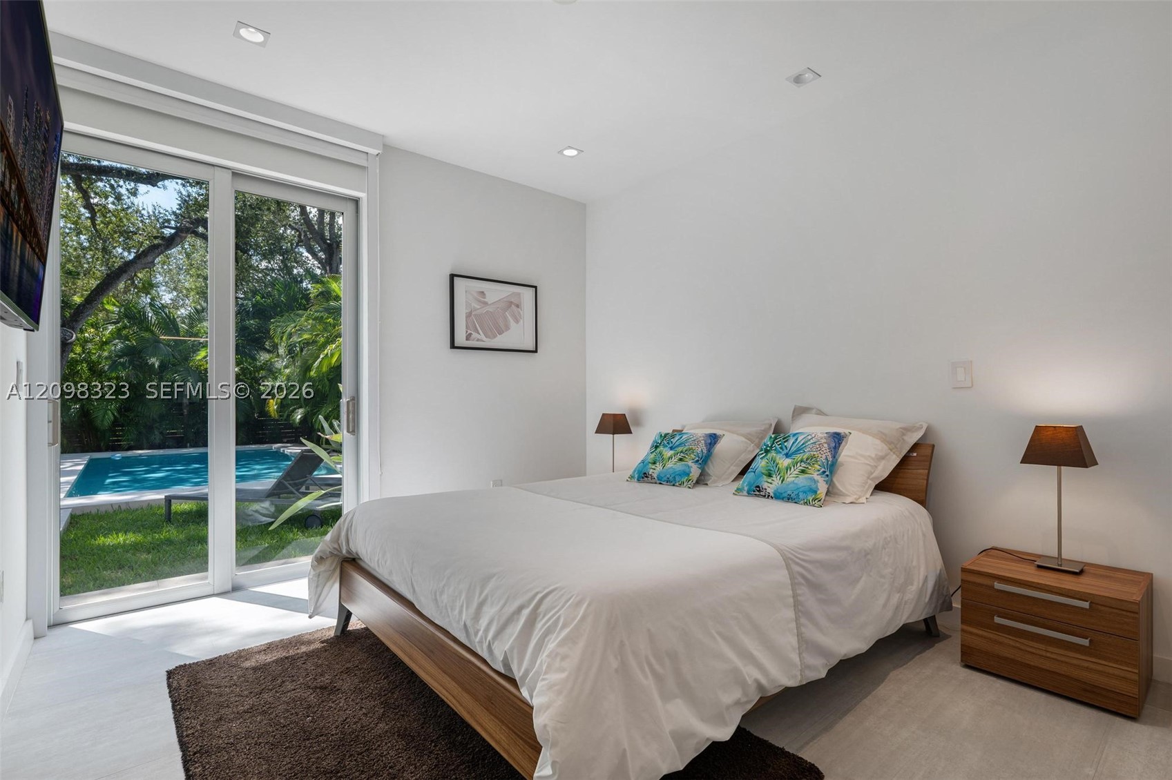 5960 SW 79th St, South Miami FL 33143