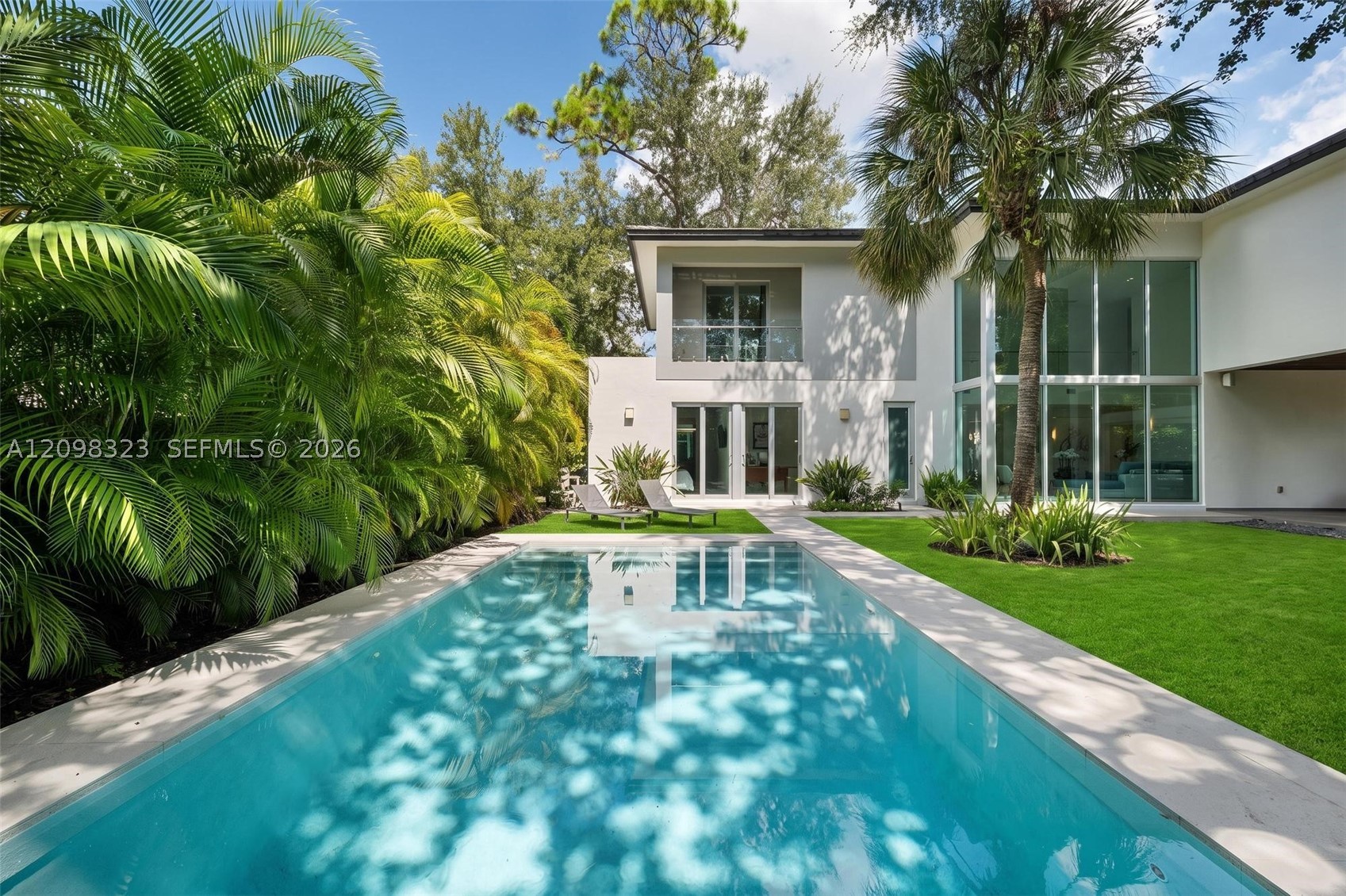 5960 SW 79th St, South Miami FL 33143