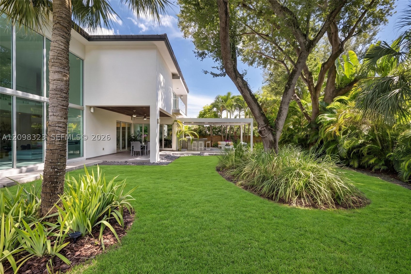 5960 SW 79th St, South Miami FL 33143