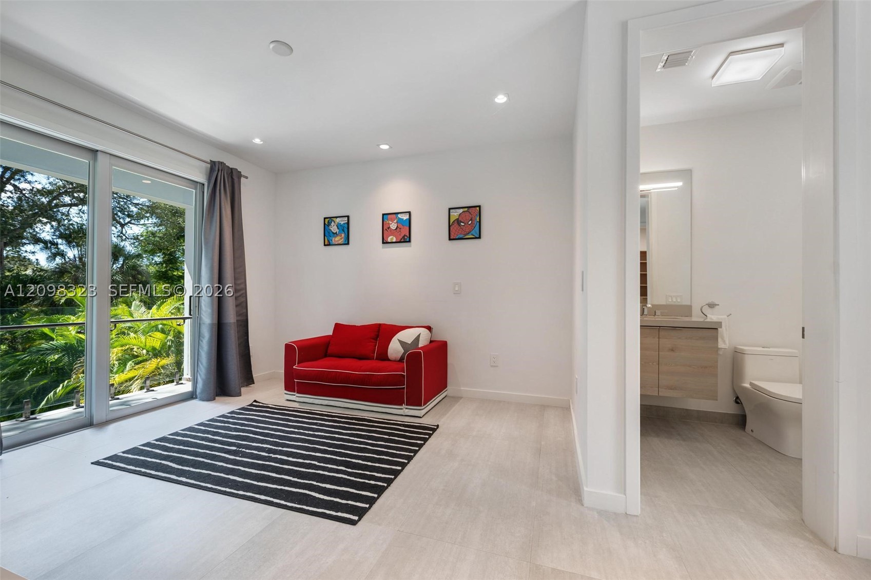 5960 SW 79th St, South Miami FL 33143