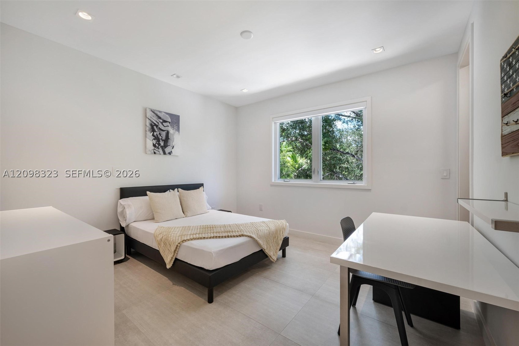 5960 SW 79th St, South Miami FL 33143
