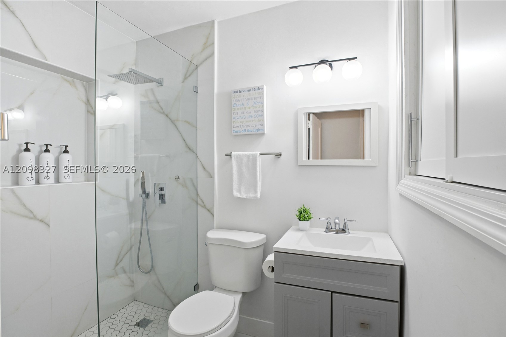 3318 NW 19th Ave, Miami FL 33142