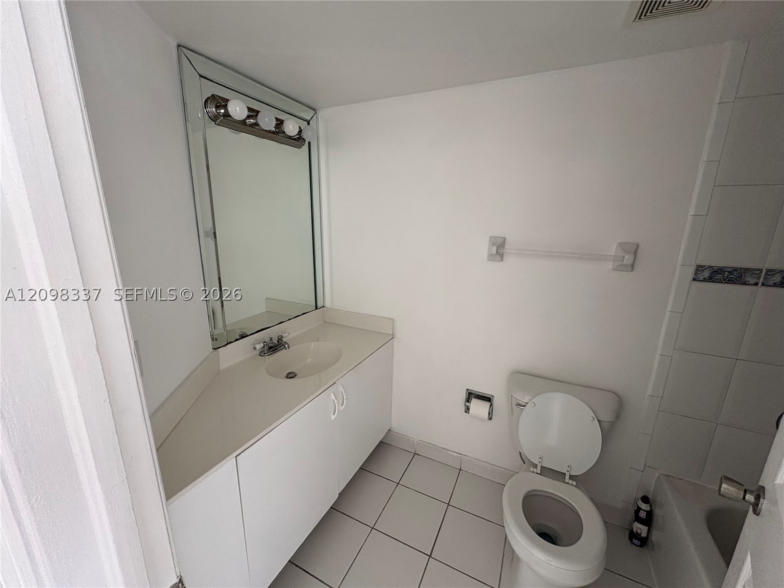 2415 NW 16th St Rd #316, Miami FL 33125