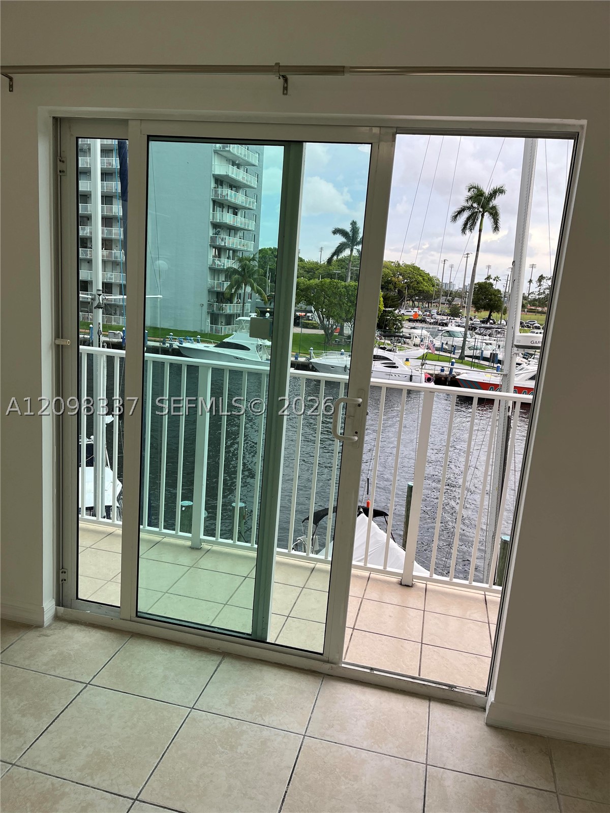 2415 NW 16th St Rd #316, Miami FL 33125