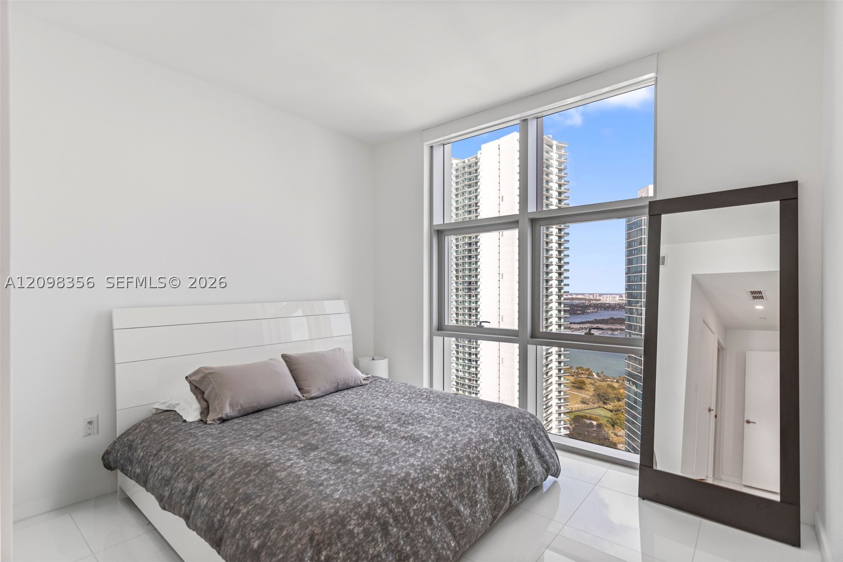 851 NE 1st Ave #3707, Miami FL 33132