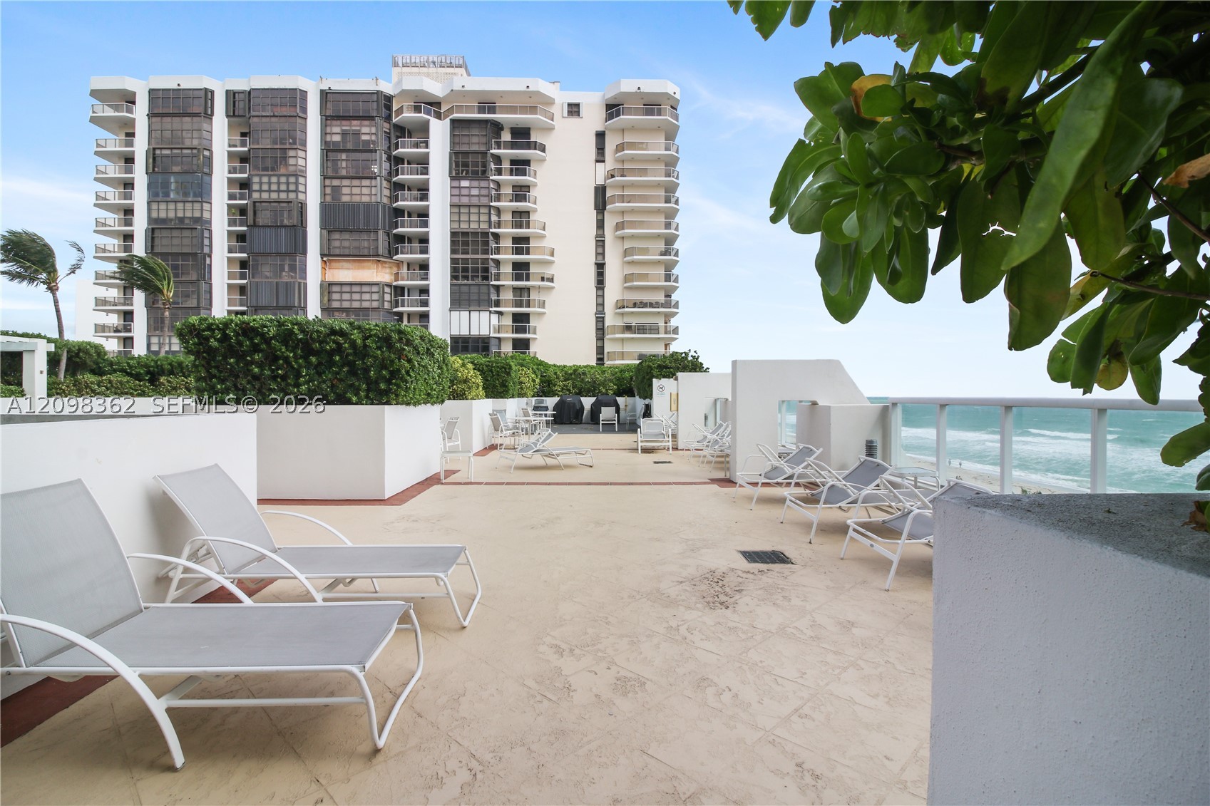 6365 Collins Ave #3909, Miami Beach FL 33141