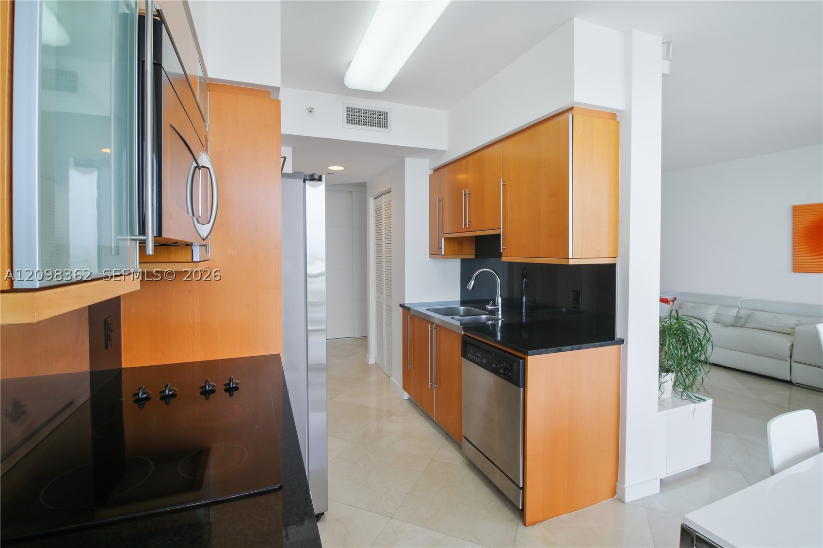 6365 Collins Ave #3909, Miami Beach FL 33141