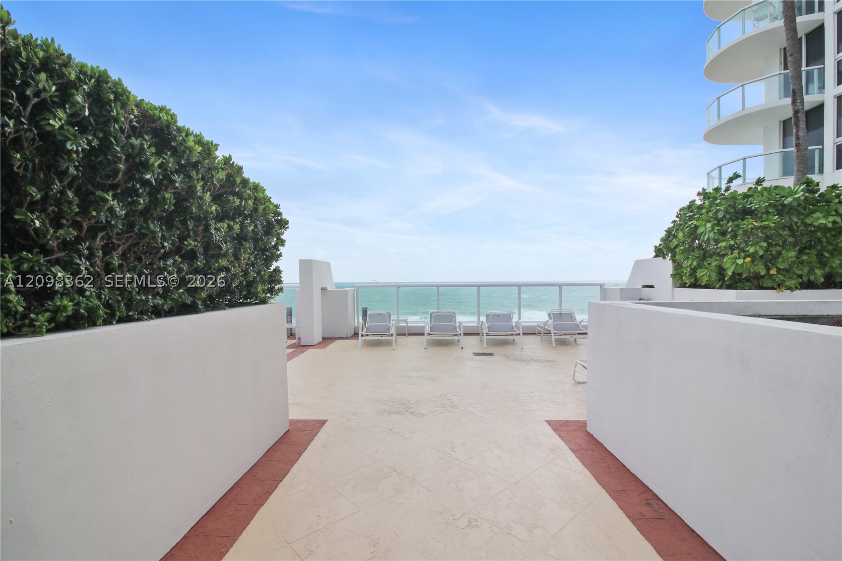 6365 Collins Ave #3909, Miami Beach FL 33141
