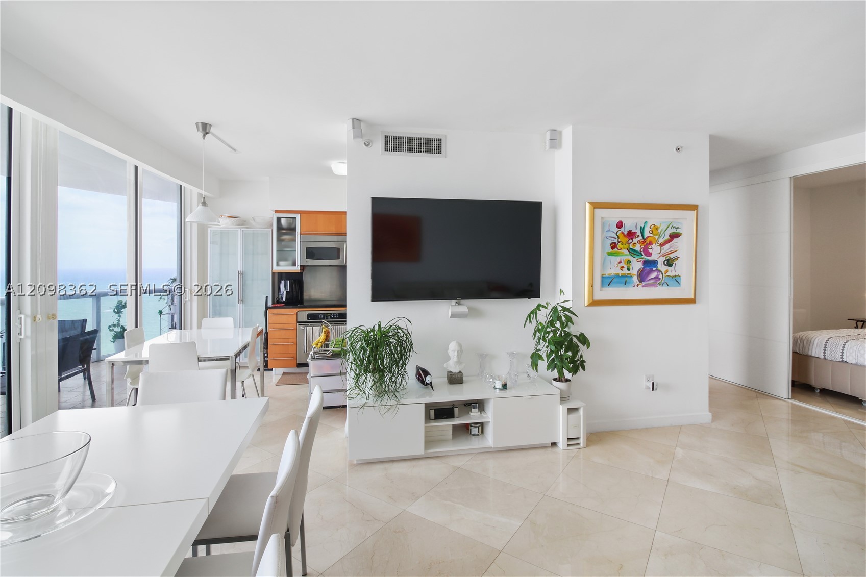 6365 Collins Ave #3909, Miami Beach FL 33141