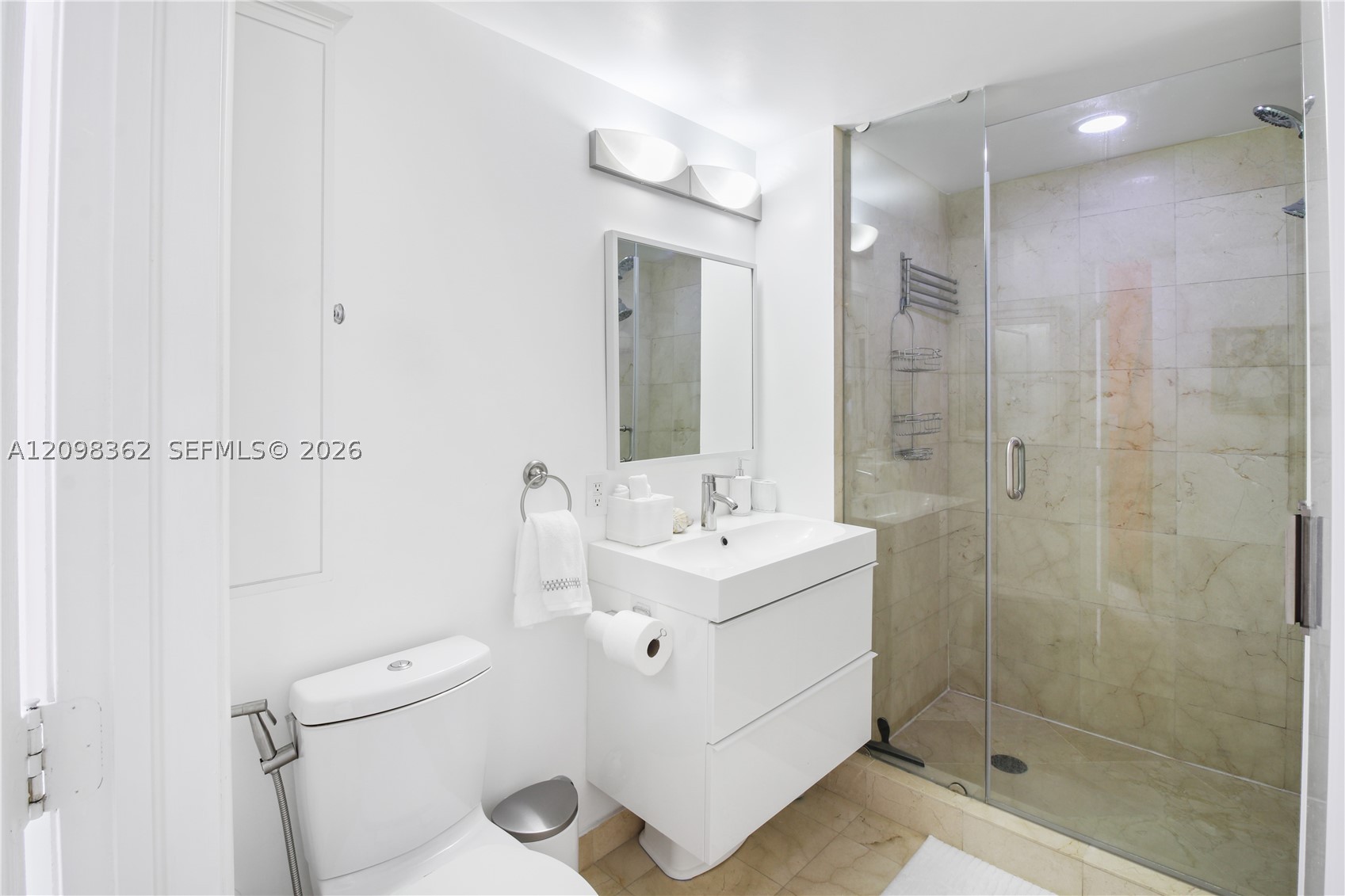 6365 Collins Ave #3909, Miami Beach FL 33141
