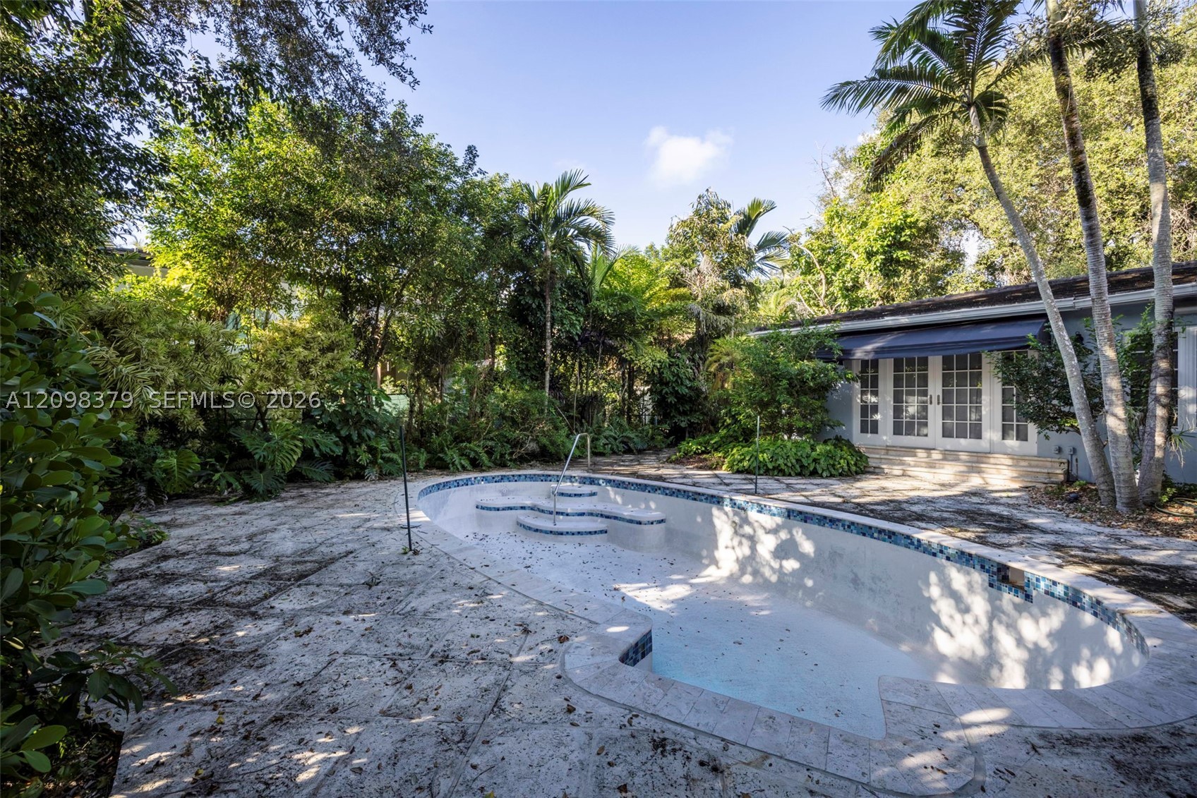 1410 Cantoria Ave, Coral Gables FL 33146