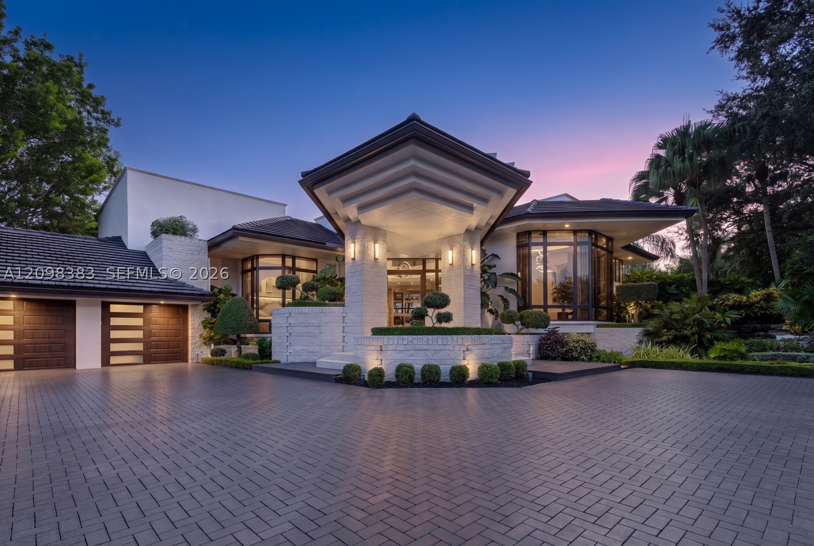2965 Surrey Ln, Weston FL 33331
