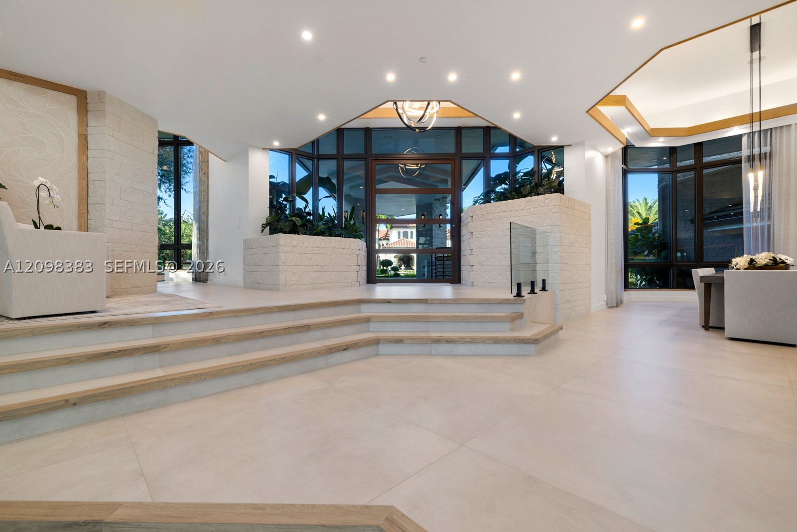 2965 Surrey Ln, Weston FL 33331