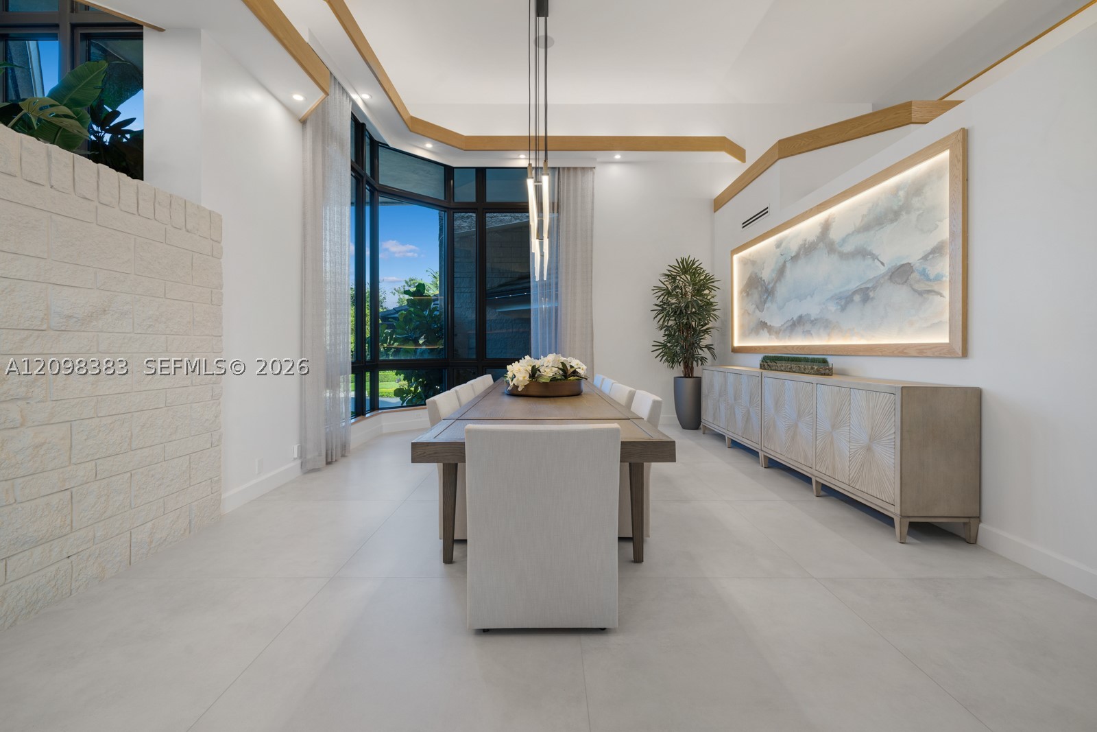 2965 Surrey Ln, Weston FL 33331
