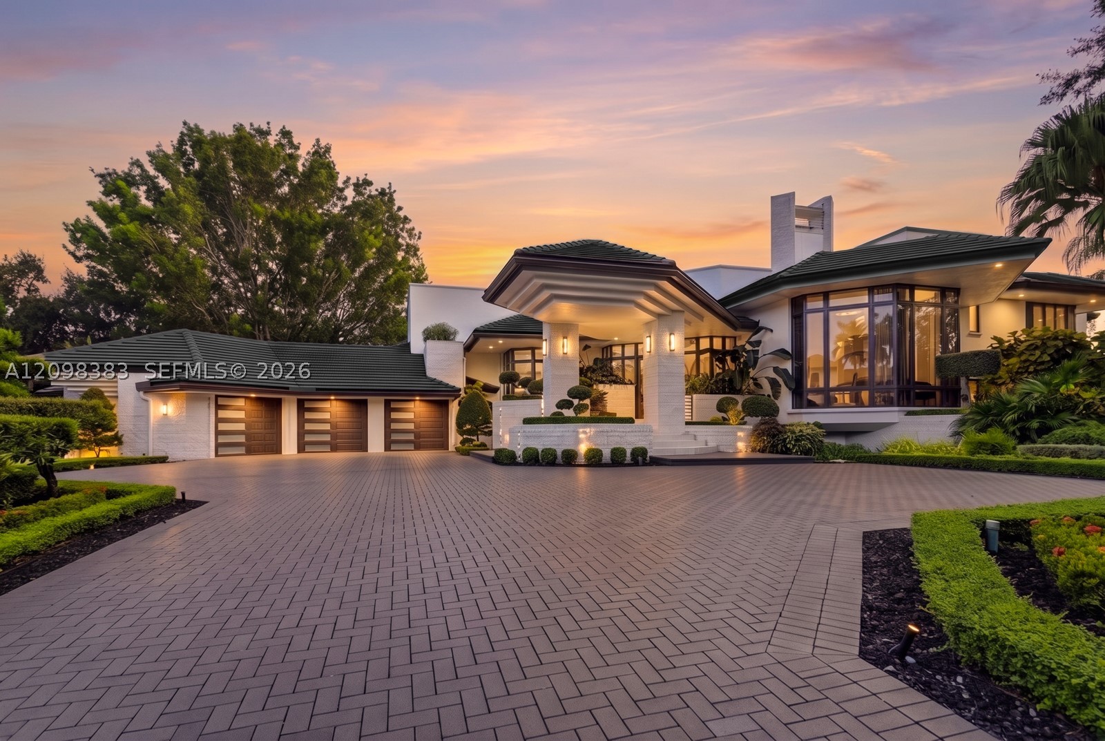 2965 Surrey Ln, Weston FL 33331