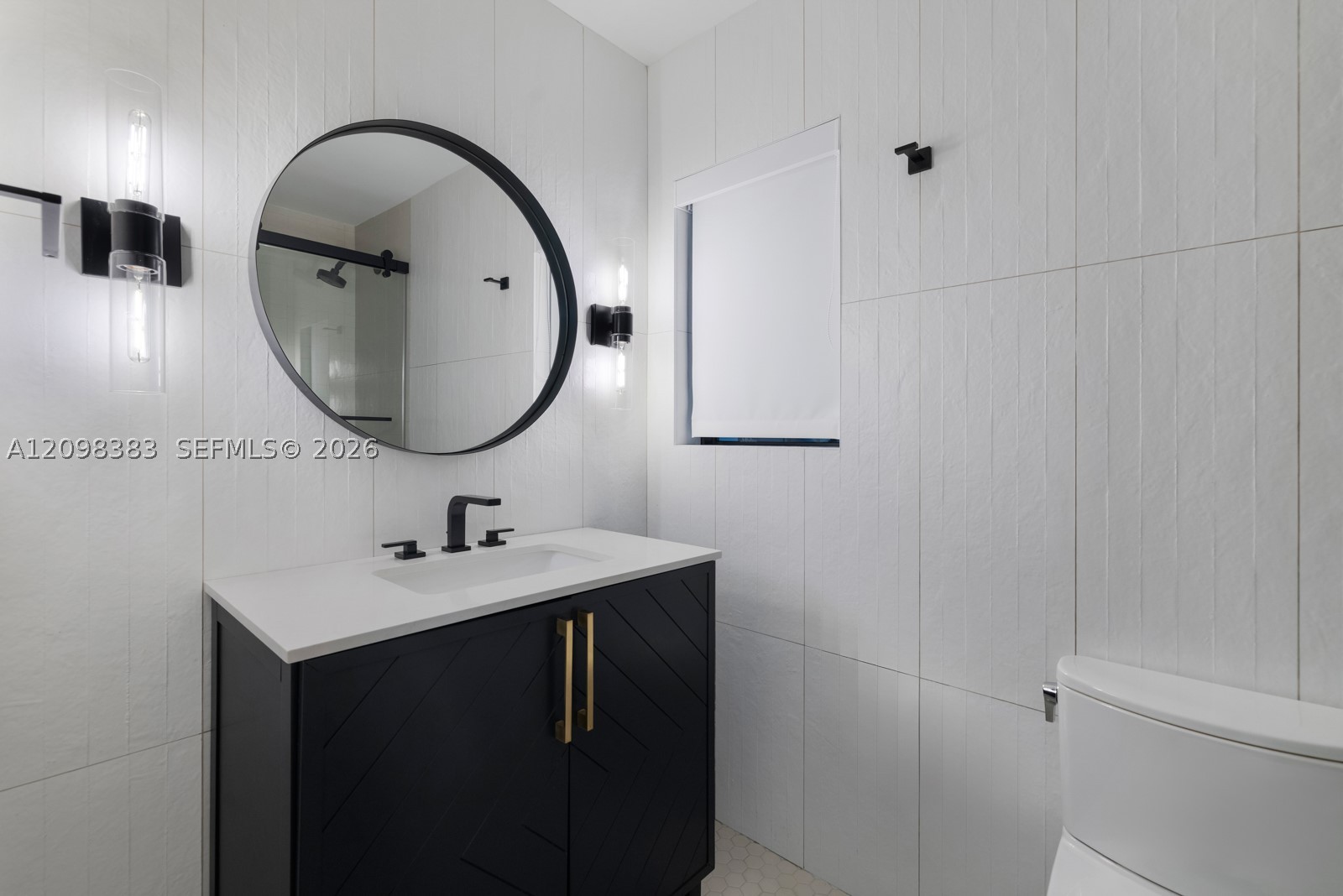 2965 Surrey Ln, Weston FL 33331