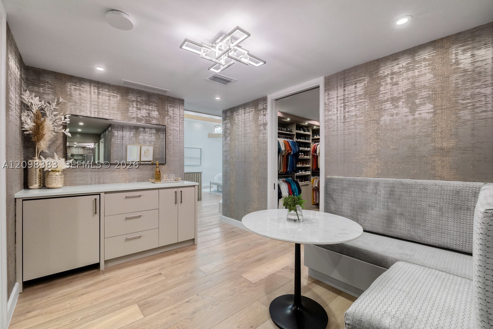 2965 Surrey Ln, Weston FL 33331